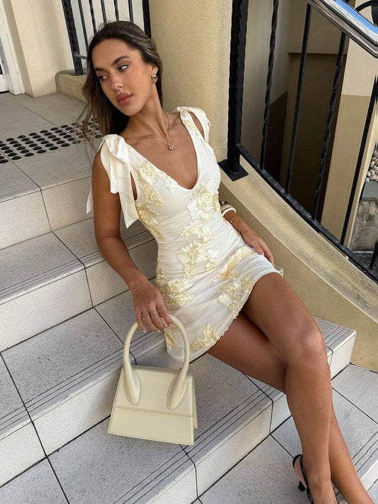 Women's Floral Embroidered Sleeveless Mini Dress Backless Elegant Summer Outfit Vacation Party Casual Romantic Sundress For Women